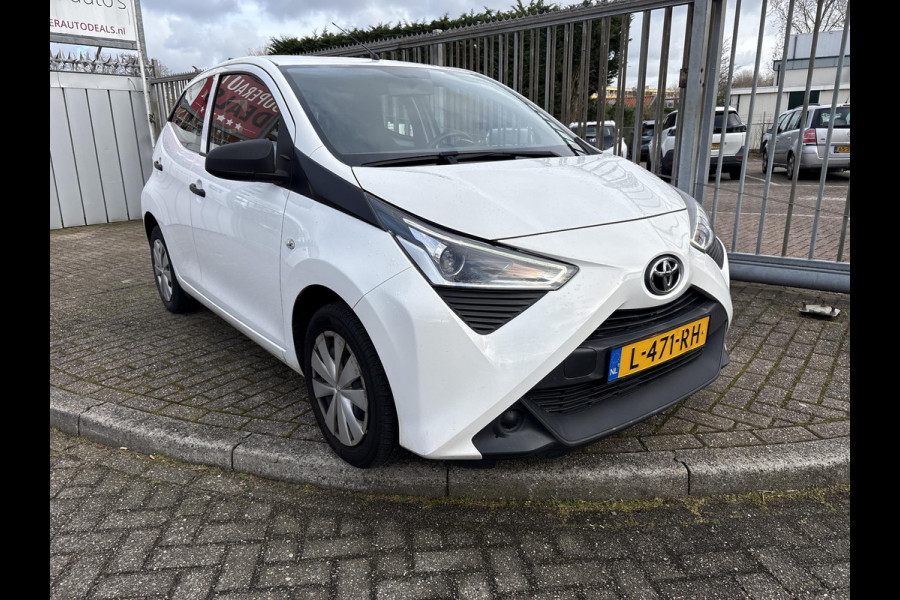 Toyota Aygo 1.0 VVT-i X-Fun | Airco | Elektrische ramen | Bluetooth | Radio/USB |