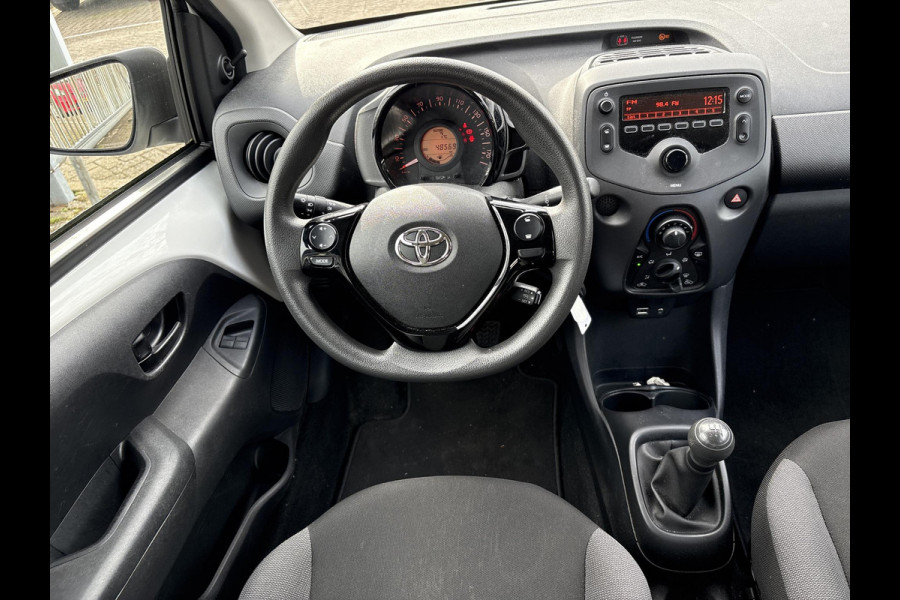 Toyota Aygo 1.0 VVT-i X-Fun | Airco | Elektrische ramen | Bluetooth | Radio/USB |