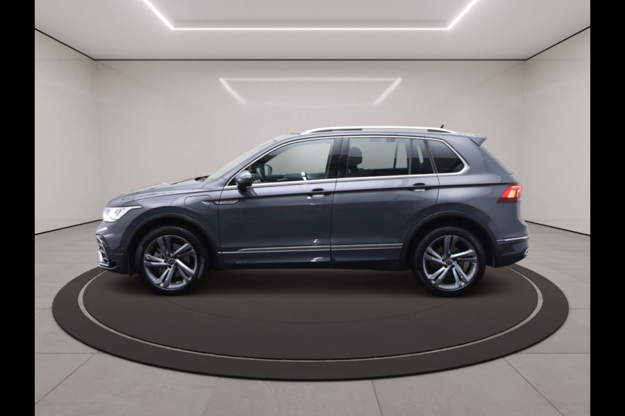 Volkswagen Tiguan 1.4 TSI eHybrid R-Line 245 PK Business PHEV, Panoramadak, Leder, 360 Camera, Carplay, Memory