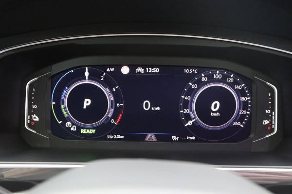 Volkswagen Tiguan 1.4 TSI eHybrid R-Line 245 PK Business PHEV, Panoramadak, Leder, 360 Camera, Carplay, Memory