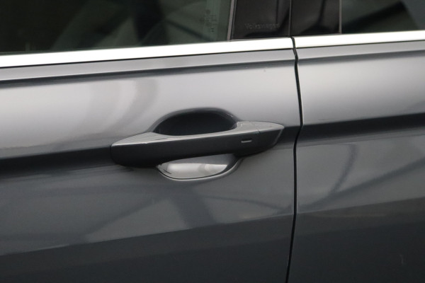 Volkswagen Tiguan 1.4 TSI eHybrid R-Line 245 PK Business PHEV, Panoramadak, Leder, 360 Camera, Carplay, Memory