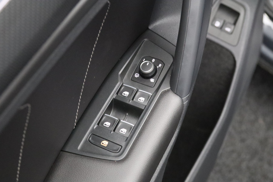 Volkswagen Tiguan 1.4 TSI eHybrid R-Line 245 PK Business PHEV, Panoramadak, Leder, 360 Camera, Carplay, Memory