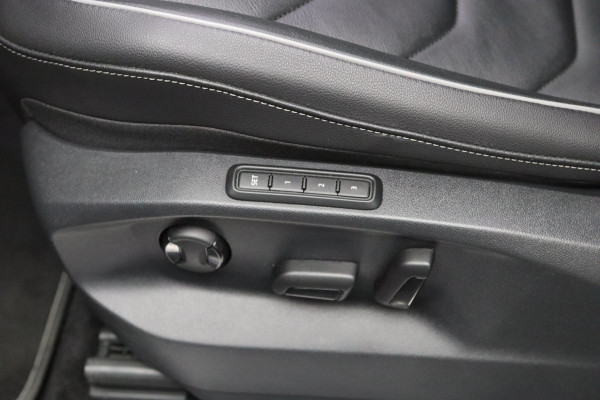 Volkswagen Tiguan 1.4 TSI eHybrid R-Line 245 PK Business PHEV, Panoramadak, Leder, 360 Camera, Carplay, Memory