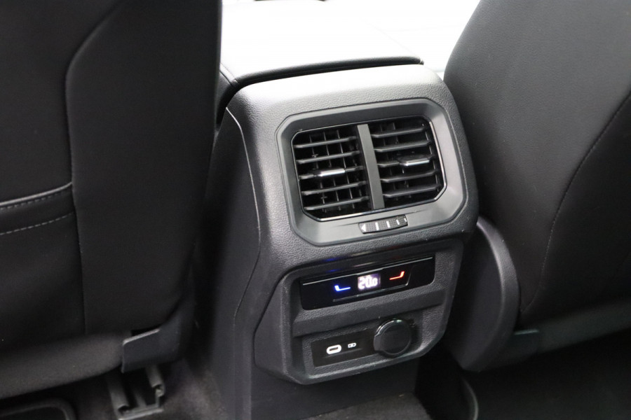 Volkswagen Tiguan 1.4 TSI eHybrid R-Line 245 PK Business PHEV, Panoramadak, Leder, 360 Camera, Carplay, Memory