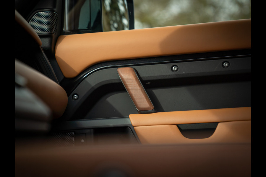 Land Rover Defender 110 3.0 P400 110 X-Dynamic HSE | Meridian | Pano-dak | Luchtvering | Head-up