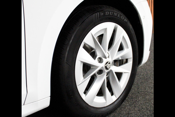 Škoda Octavia Combi 1.4 TSI iV PHEV HUD Leder Memory Camera ACC Stuurverwarming Ambient Keyless Virtual
