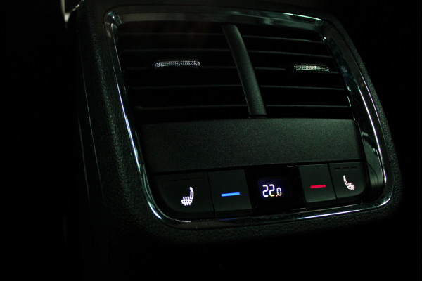 Škoda Octavia Combi 1.4 TSI iV PHEV HUD Leder Memory Camera ACC Stuurverwarming Ambient Keyless Virtual