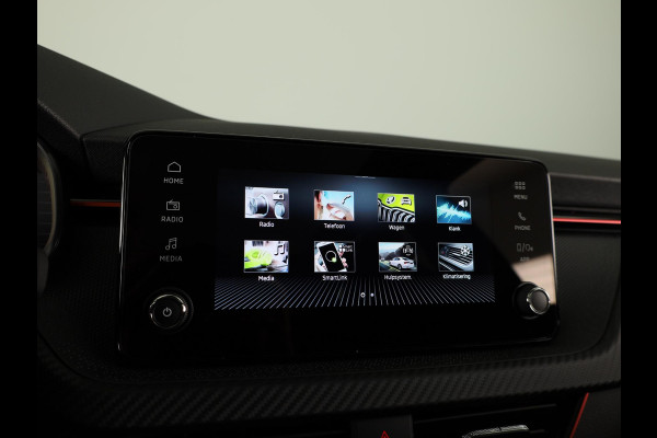 Škoda Kamiq Monte Carlo 1.0 TSI 115 pk 7 versn. DSG | Travel Assist Plus | Winter Pakket | 18 inch lichtmetalen velgen