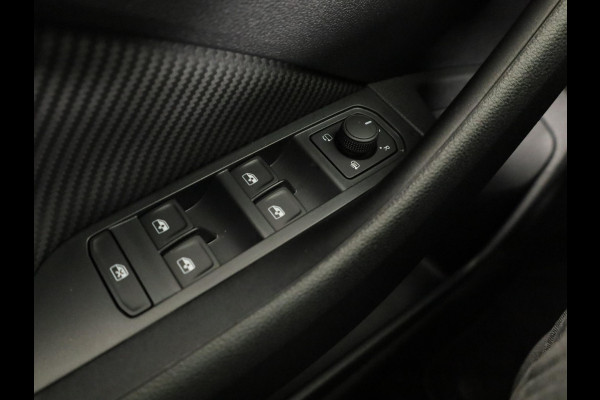 Škoda Kamiq Monte Carlo 1.0 TSI 115 pk 7 versn. DSG | Travel Assist Plus | Winter Pakket | 18 inch lichtmetalen velgen