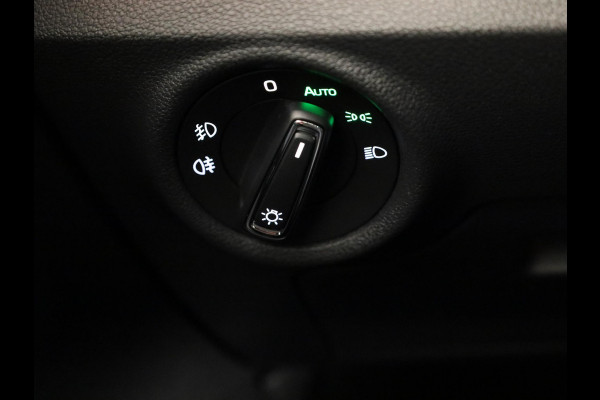 Škoda Kamiq Monte Carlo 1.0 TSI 115 pk 7 versn. DSG | Travel Assist Plus | Winter Pakket | 18 inch lichtmetalen velgen