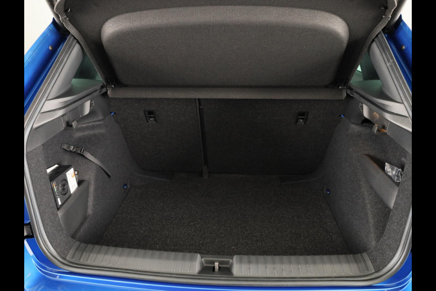 Škoda Kamiq Monte Carlo 1.0 TSI 115 pk 7 versn. DSG | Travel Assist Plus | Winter Pakket | 18 inch lichtmetalen velgen