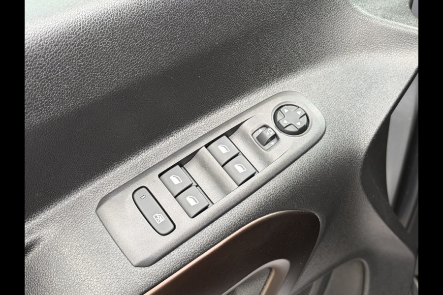 Peugeot Rifter 1.2 Puretech GT-Line Dealeronderhouden | PDC V&A | Camera | DAB | Apple Carplay | Keyless