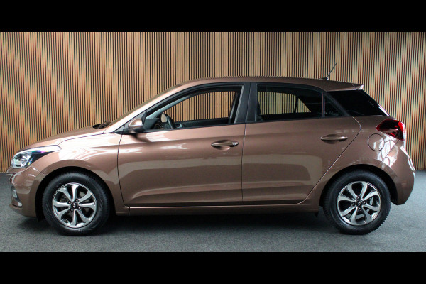 Hyundai i20 1.2 LP i-Drive Cool Airco Navi Camera LM velgen