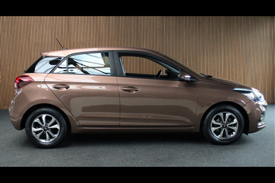 Hyundai i20 1.2 LP i-Drive Cool Airco Navi Camera LM velgen