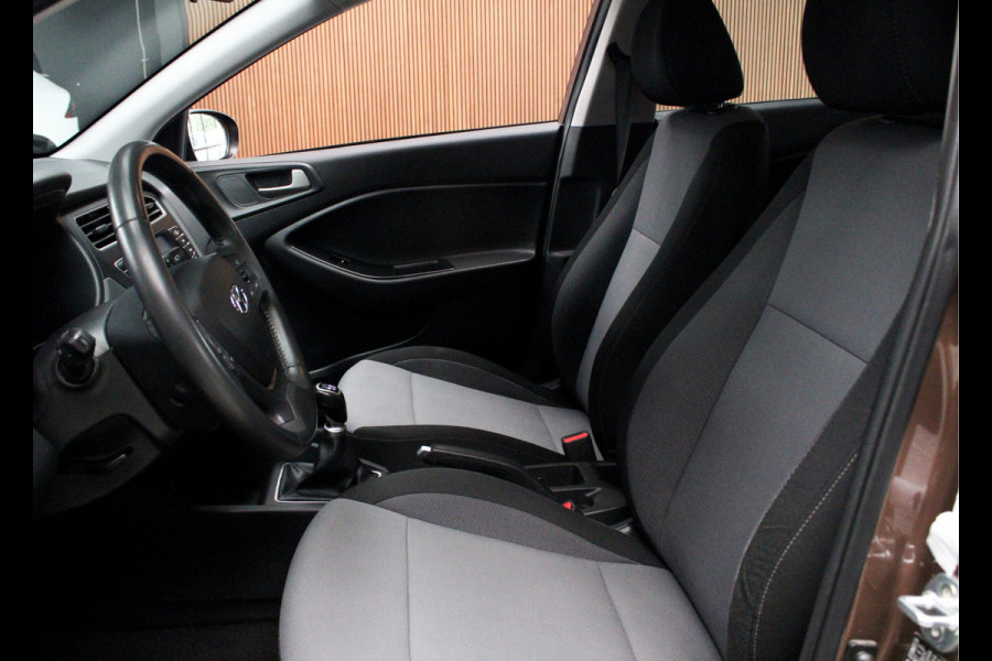 Hyundai i20 1.2 LP i-Drive Cool Airco Navi Camera LM velgen