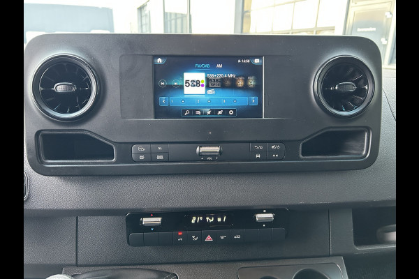 Mercedes-Benz Sprinter 315 CDI L2 H2 RWD / Trekhaak / Camera / MBUX / Navigatie / Cruise control / Airco / 270 Graden achterdeuren