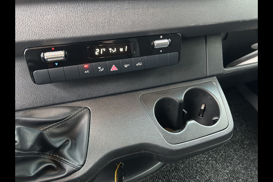 Mercedes-Benz Sprinter 315 CDI L2 H2 RWD / Trekhaak / Camera / MBUX / Navigatie / Cruise control / Airco / 270 Graden achterdeuren
