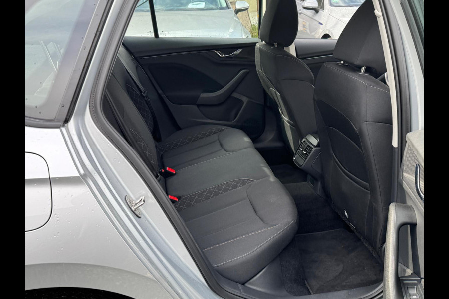 Škoda Kamiq 1.0 TSI 110PK Ambition CAMERA/CRUISE/CARPLAY