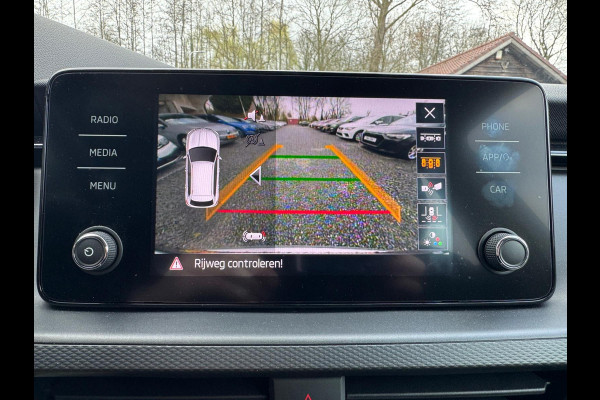 Škoda Kamiq 1.0 TSI 110PK Ambition CAMERA/CRUISE/CARPLAY