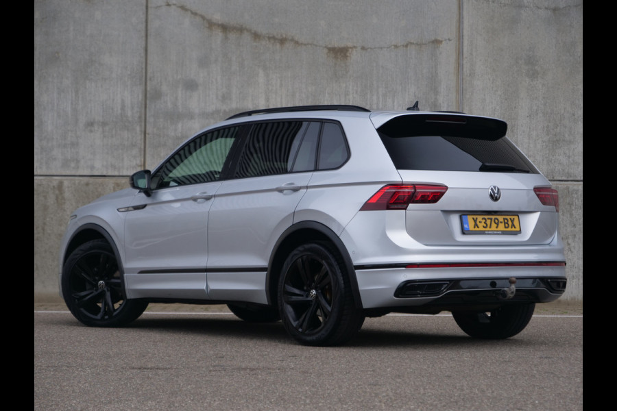Volkswagen Tiguan 1.5 TSI R-Line | panorama | head-up | Trekhaak..