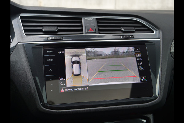 Volkswagen Tiguan 1.5 TSI R-Line | panorama | head-up | Trekhaak..