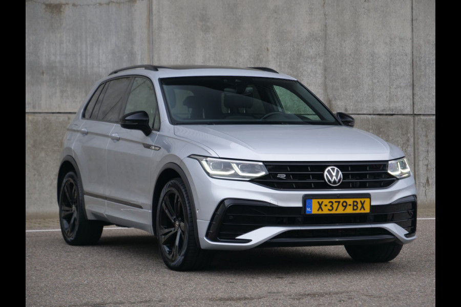 Volkswagen Tiguan 1.5 TSI R-Line | panorama | head-up | Trekhaak..