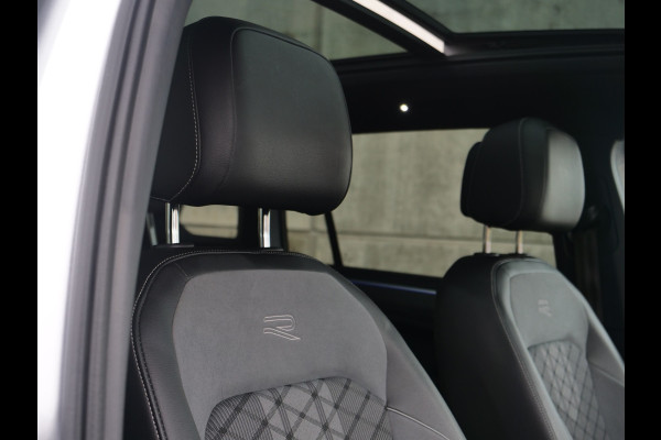 Volkswagen Tiguan 1.5 TSI R-Line | panorama | head-up | Trekhaak..