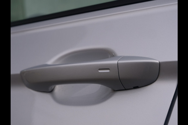 Volkswagen Tiguan 1.5 TSI R-Line | panorama | head-up | Trekhaak..