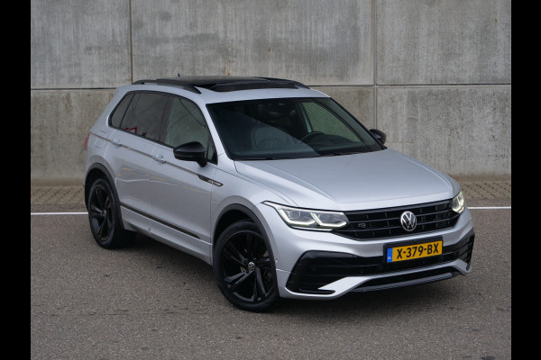 Volkswagen Tiguan 1.5 TSI R-Line | panorama | head-up | Trekhaak..