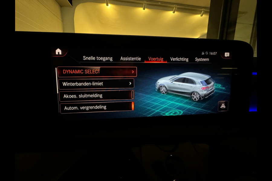 Mercedes-Benz A-Klasse 220 AMG Premium Plus Sfeer|Camera|Lane