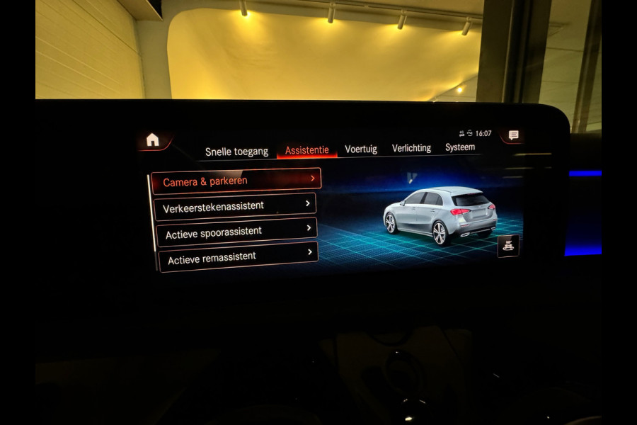 Mercedes-Benz A-Klasse 220 AMG Premium Plus Sfeer|Camera|Lane