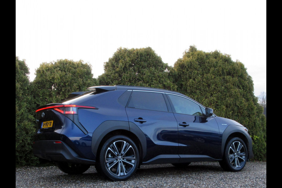 Toyota Bz4x Launch Edition Premium 71 kWh *Panoramadak*Trekhaak*