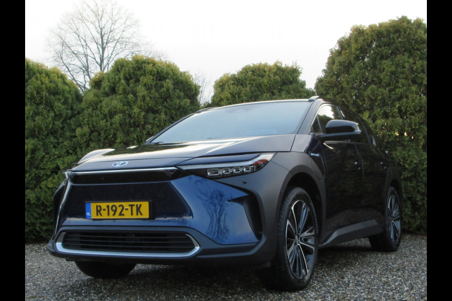Toyota Bz4x Launch Edition Premium 71 kWh *Panoramadak*Trekhaak*