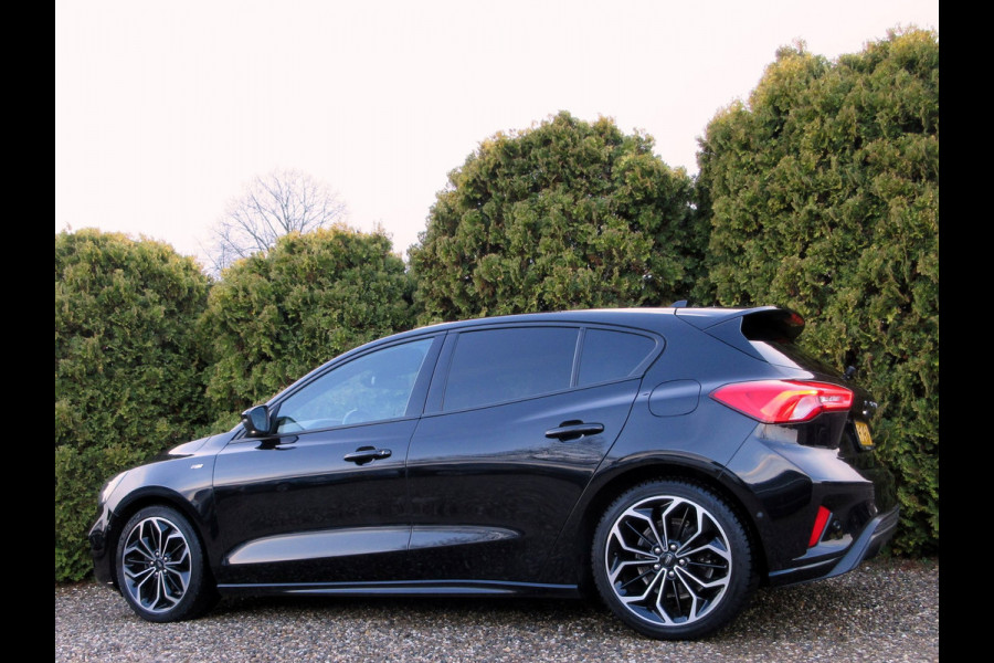 Ford Focus 1.5 EcoBoost Automaat ST Line Business