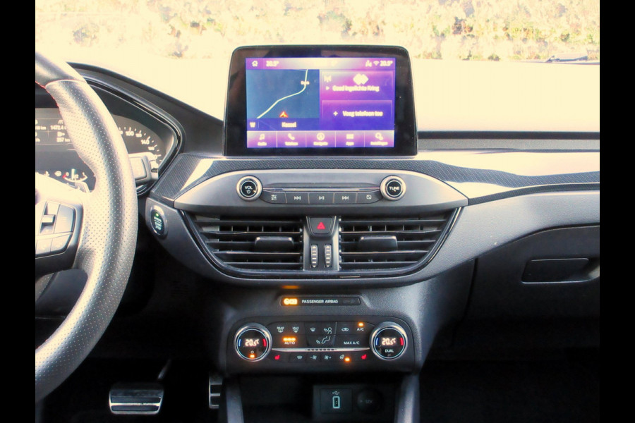 Ford Focus 1.5 EcoBoost Automaat ST Line Business