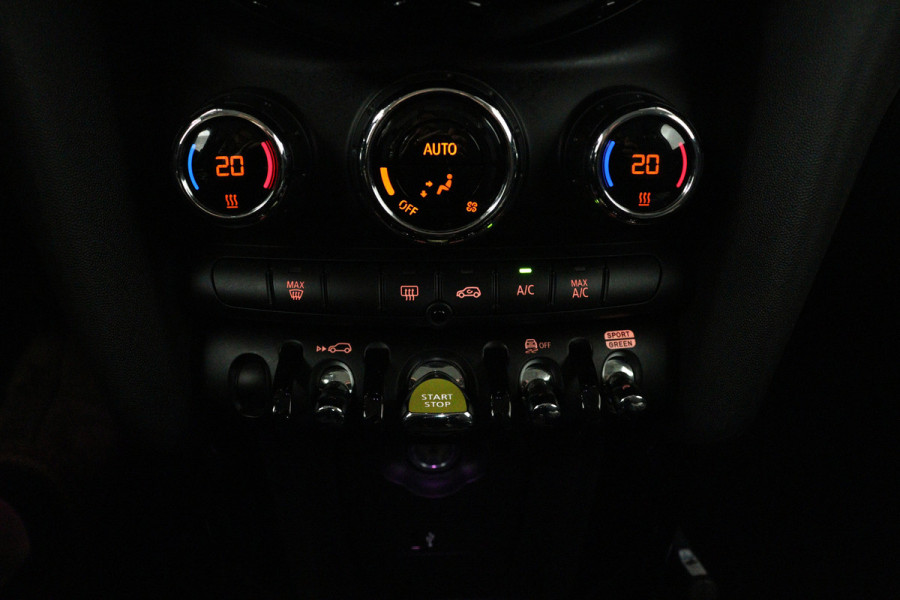 MINI Mini Electric Classic 33 kWh (SFEERVERLICHTING, CRUISE CONTROL, NAVIGATIE, PARKEERSENSOREN)