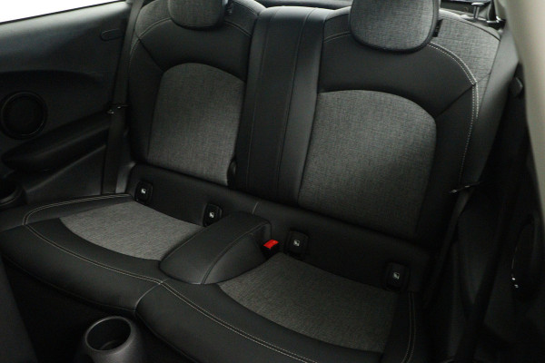 MINI Mini Electric Classic 33 kWh (SFEERVERLICHTING, CRUISE CONTROL, NAVIGATIE, PARKEERSENSOREN)