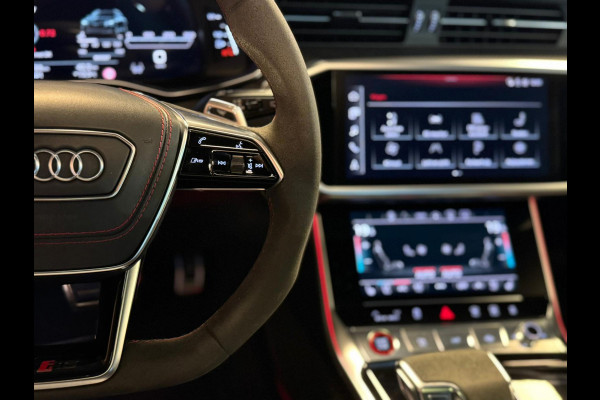 Audi A6 Avant RS6 TFSI quattro / Softclose / Stoel Verwaming/Ventilatie / Pano / 360 Camera / HUD / Keyless