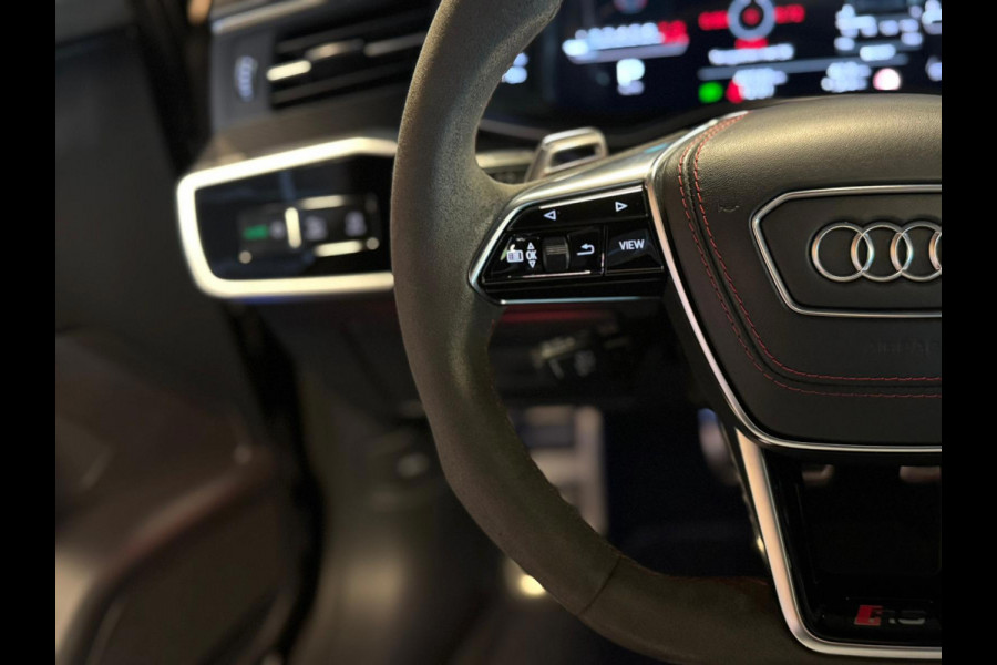 Audi A6 Avant RS6 TFSI quattro / Softclose / Stoel Verwaming/Ventilatie / Pano / 360 Camera / HUD / Keyless