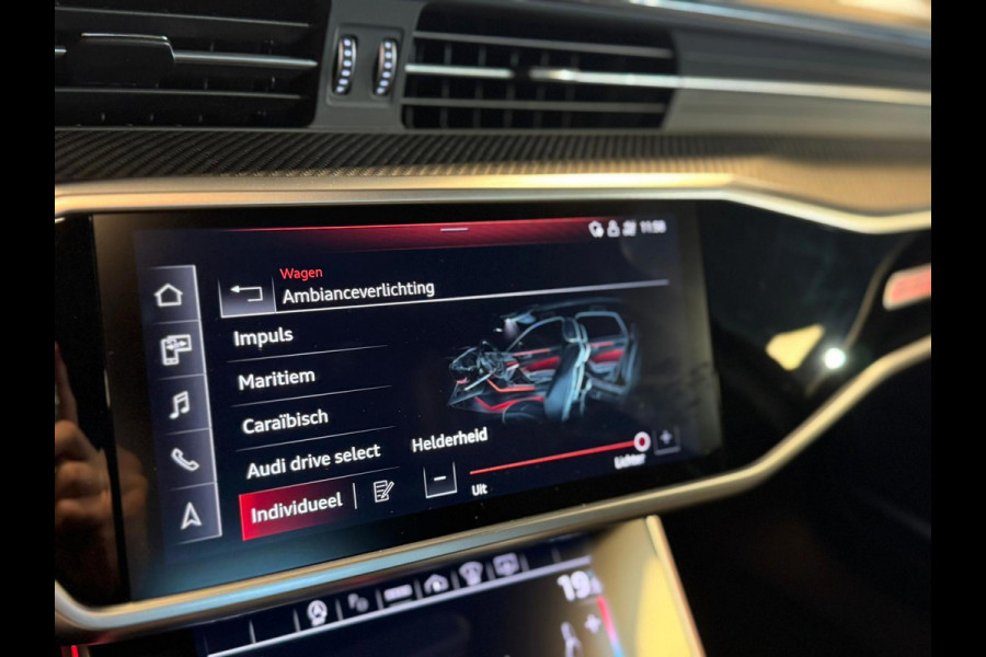 Audi A6 Avant RS6 TFSI quattro / Softclose / Stoel Verwaming/Ventilatie / Pano / 360 Camera / HUD / Keyless