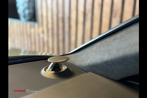 Audi A6 Avant RS6 TFSI quattro / Keramisch / Softclose / B&O Advanced / Pano / HUD / Stuur verwaming