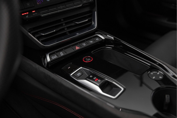 Audi e-tron GT RS 600pk Quattro Keramisch Pano HuD 4-wielbesturing Designpakket RS