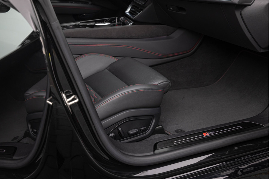 Audi e-tron GT RS 600pk Quattro Keramisch Pano HuD 4-wielbesturing Designpakket RS