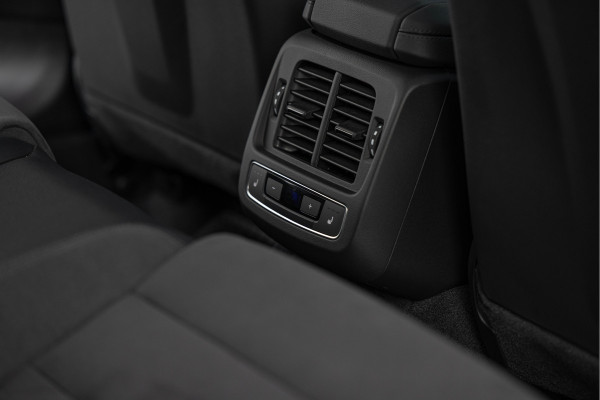 Audi e-tron GT RS 600 pk Quattro Pano HuD B&O Vierwielsturing ACC