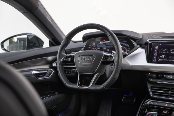 Audi e-tron GT RS 600 pk Quattro Pano HuD B&O Vierwielsturing ACC