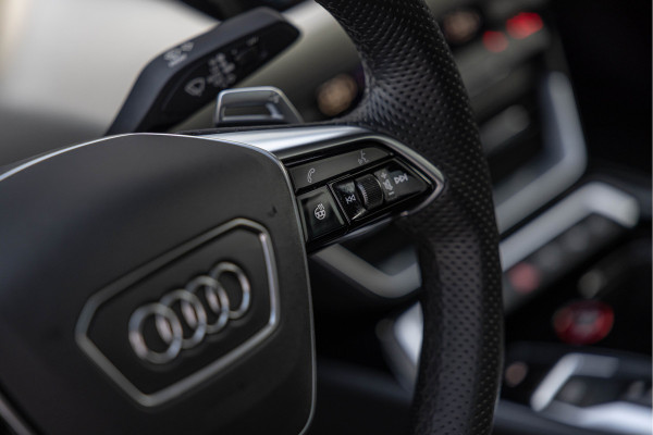 Audi e-tron GT RS 600 pk Quattro Pano HuD B&O Vierwielsturing ACC