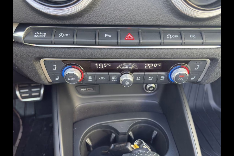 Audi A3 Cabriolet 35 Tfsi S-LINE S-Tronic ** LED, VIRTUAL, MASSAGE, NEKVERW, ACC, 18-inch LMV ** 1e EIG - UNFALFREI ** ** INFORMEER OOK NAAR ONZE AANTREKKELIJKE FINANCIAL-LEASE TARIEVEN **