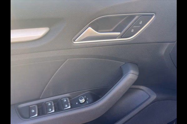 Audi A3 Cabriolet 35 Tfsi S-LINE S-Tronic ** LED, VIRTUAL, KEYLESS, NEKVERW, ACC, 19-inch LMV ** UNFALFREI - DEALER ONDERH.** ** INFORMEER OOK NAAR ONZE AANTREKKELIJKE FINANCIAL-LEASE TARIEVEN **