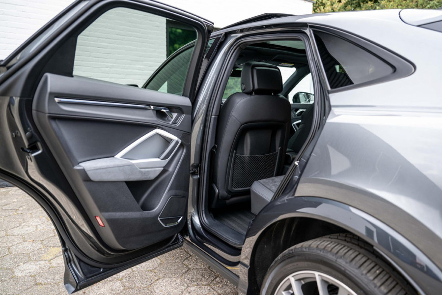 Audi Q3 Sportback 45 TFSI e S-Line 245pk Origineel 1011km Uniek!!!
