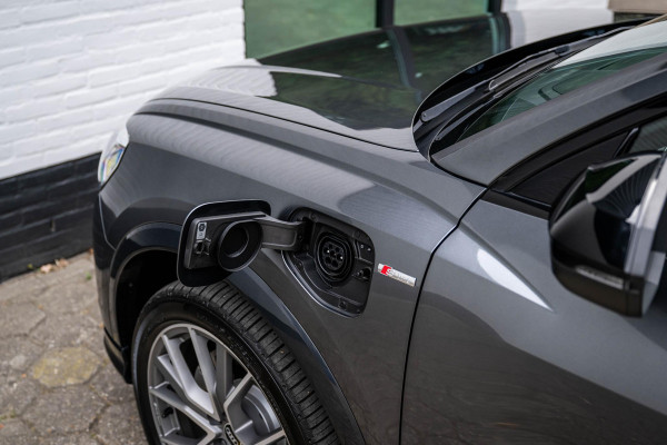 Audi Q3 Sportback 45 TFSI e S-Line 245pk Origineel 1011km Uniek!!!